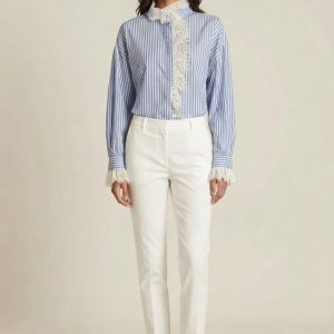 Camisa de Riscas Azuis e Renda